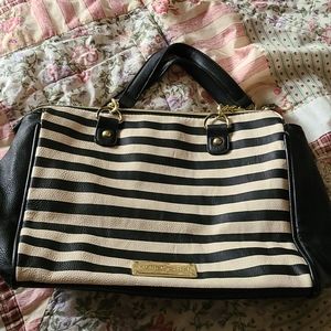 COPY - Betsey Johnson hand bag